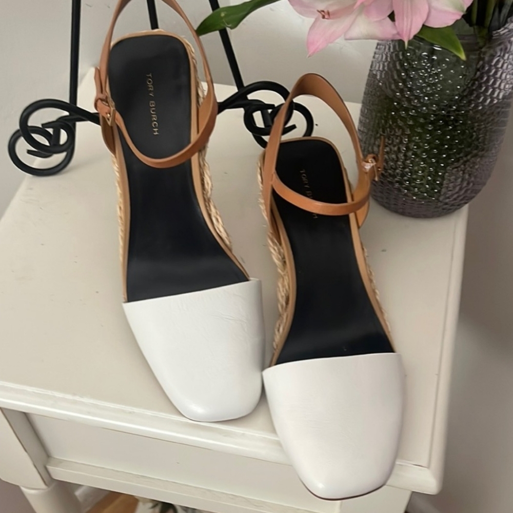 Tory Burch White and Tan Leather Espadrille Sandals Size 9